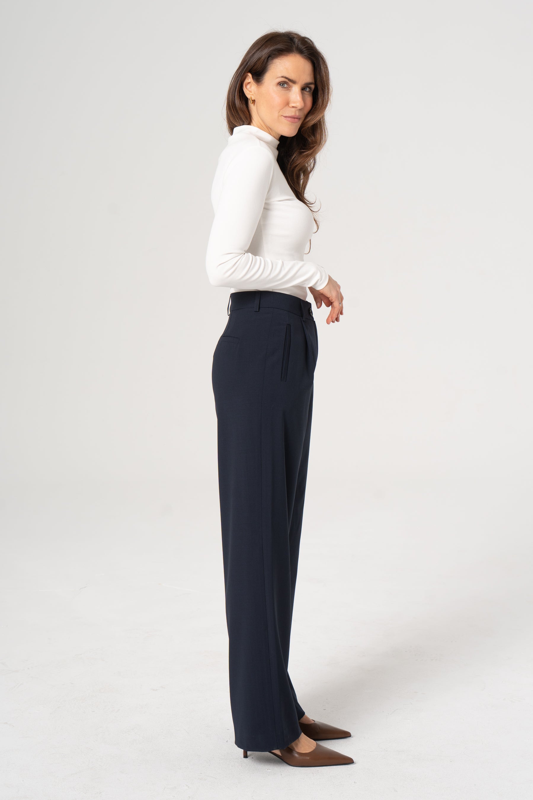 EWELINA navy wool trousers