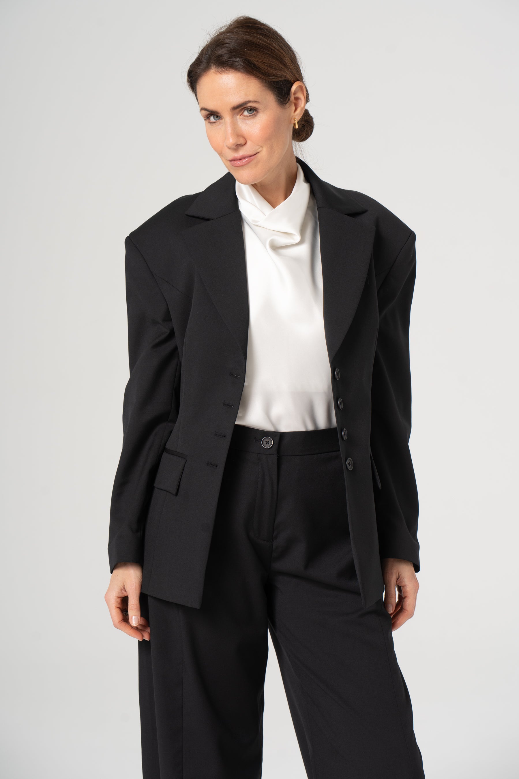 TAMARA black wool blazer
