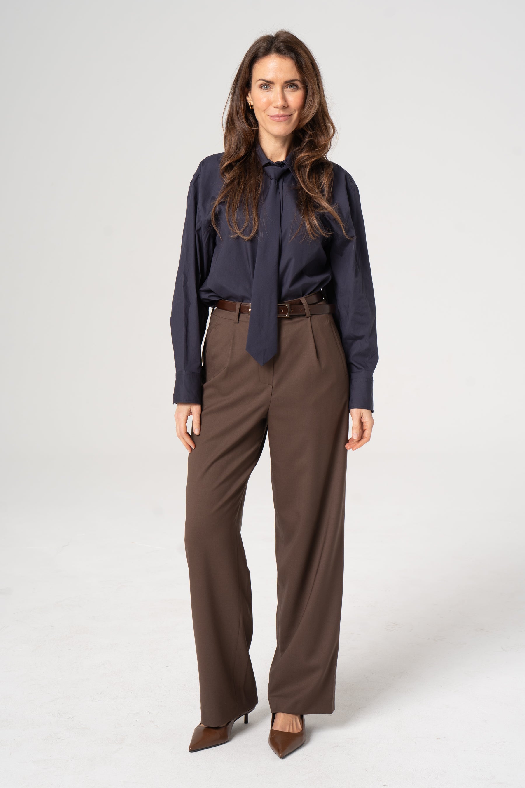 EWELINA wool trousers chocolate