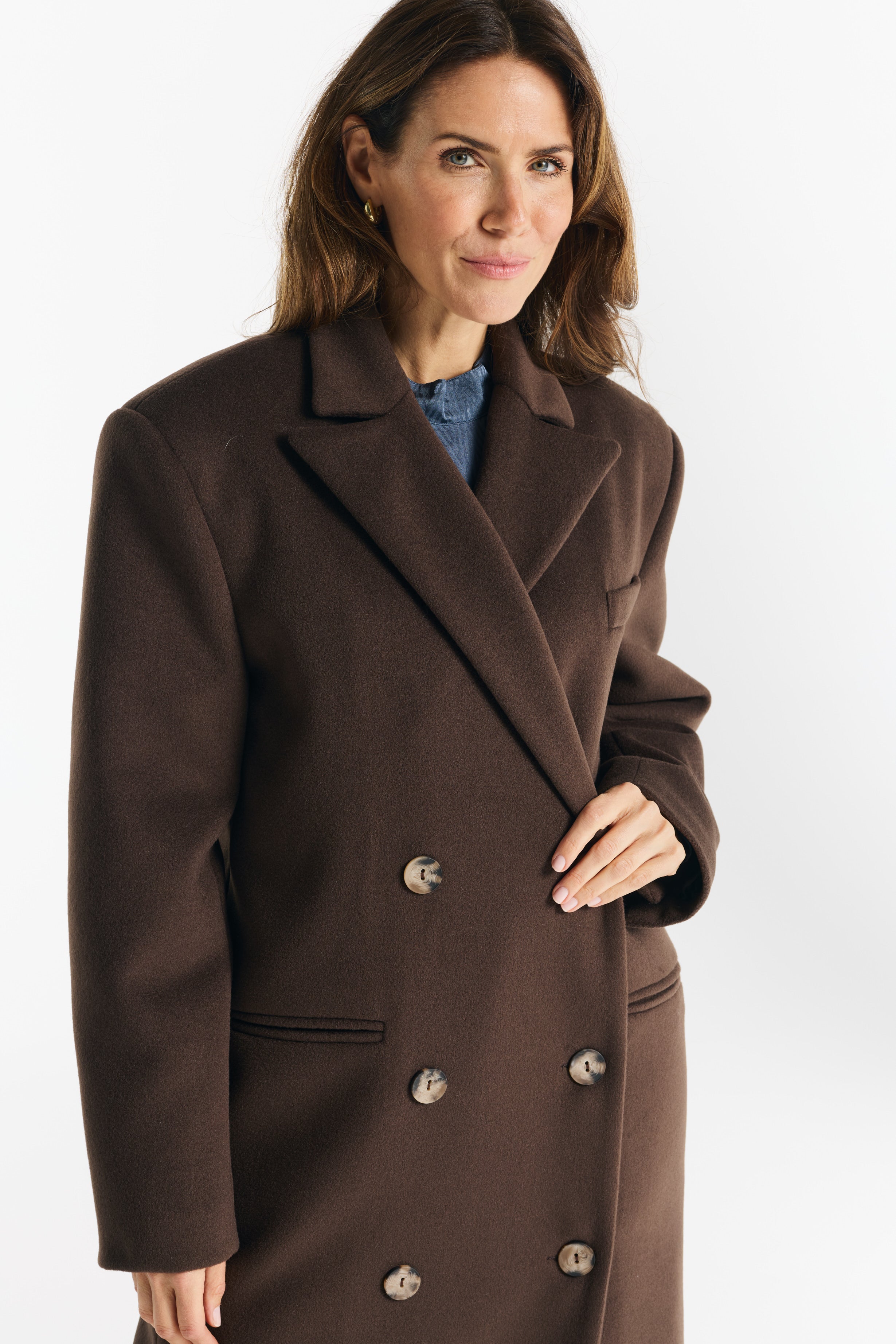 MAGDA chocolate coat
