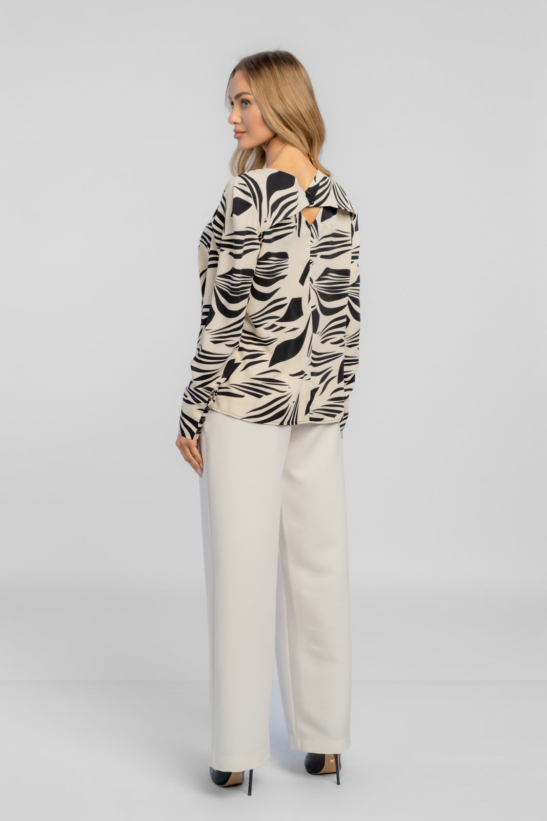 VERA beige print blouse