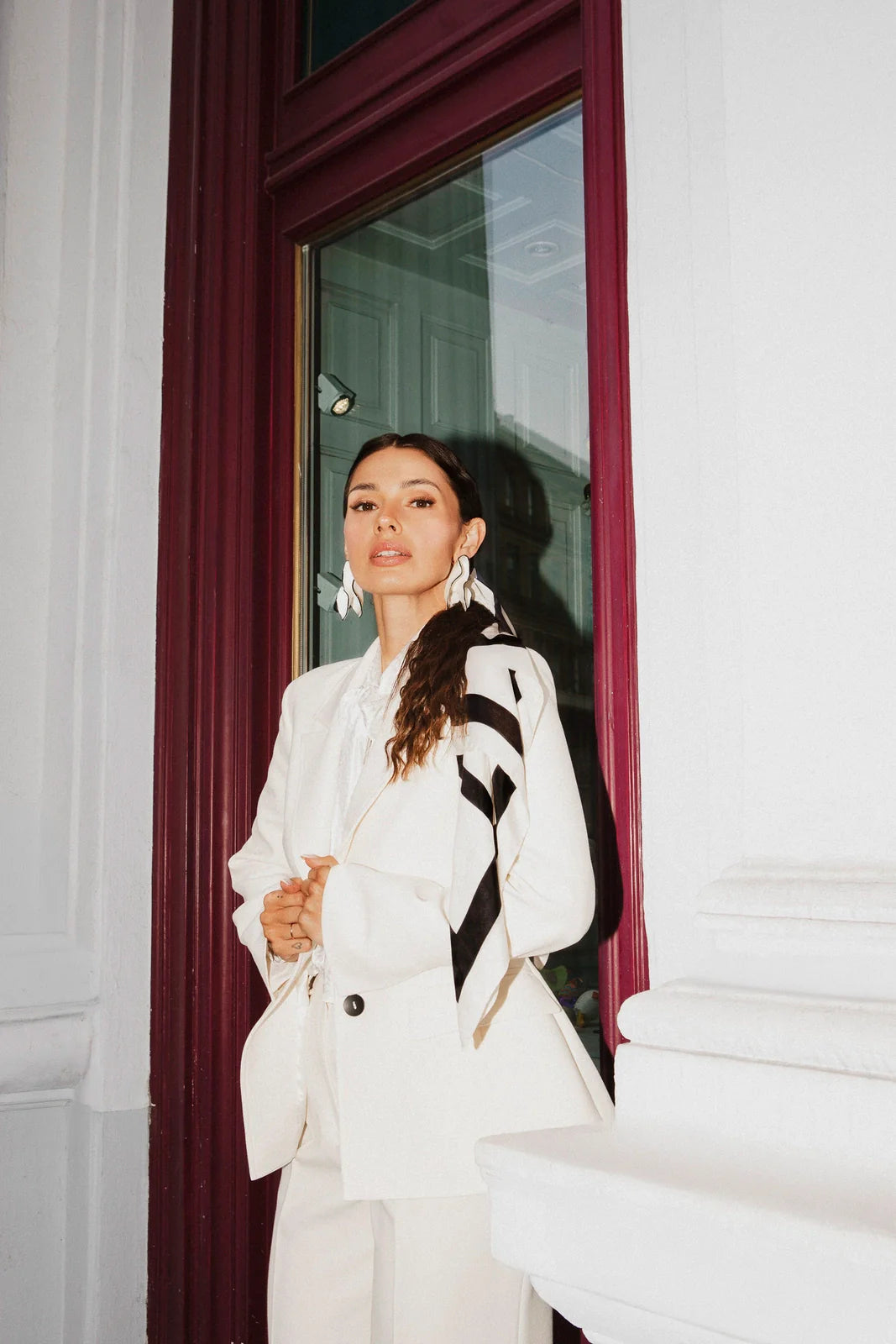 OPRAH cream women's suit