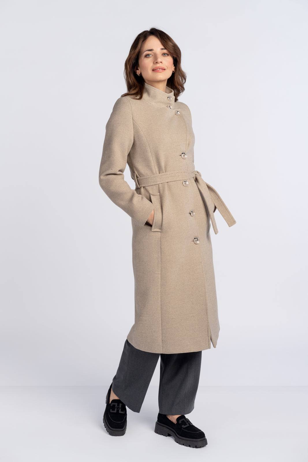 REGINA beige coat