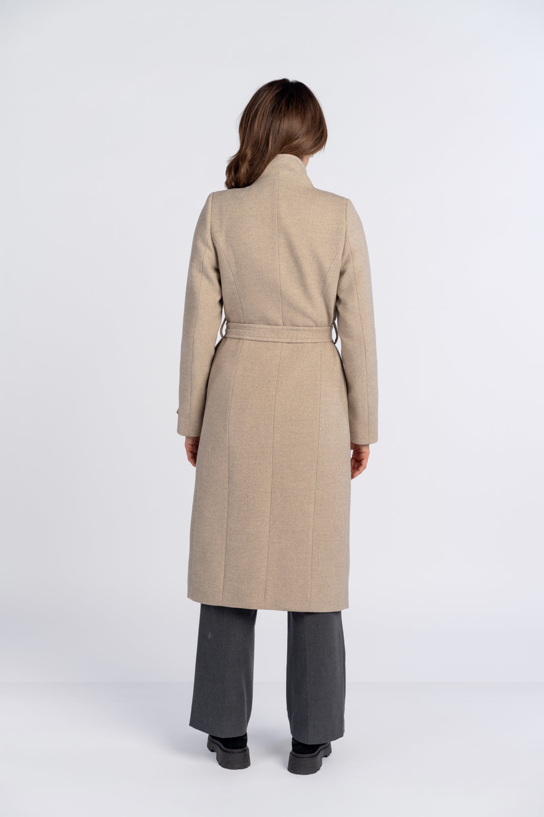 REGINA beige coat