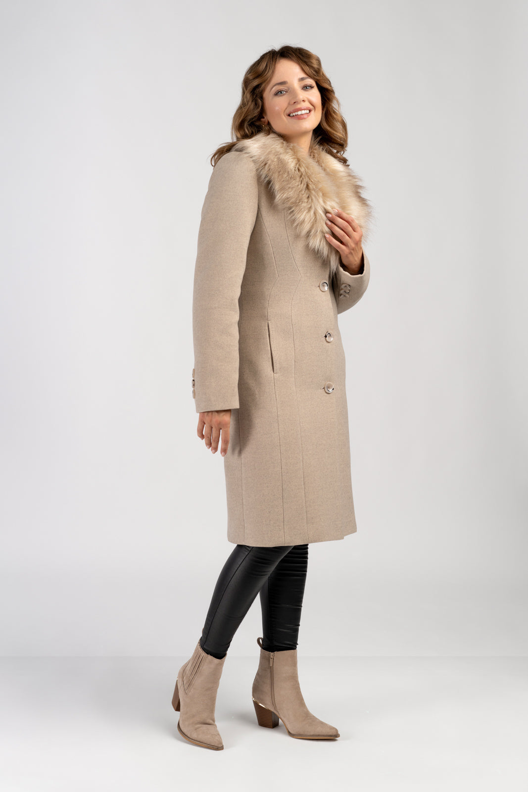 SONA beige coat