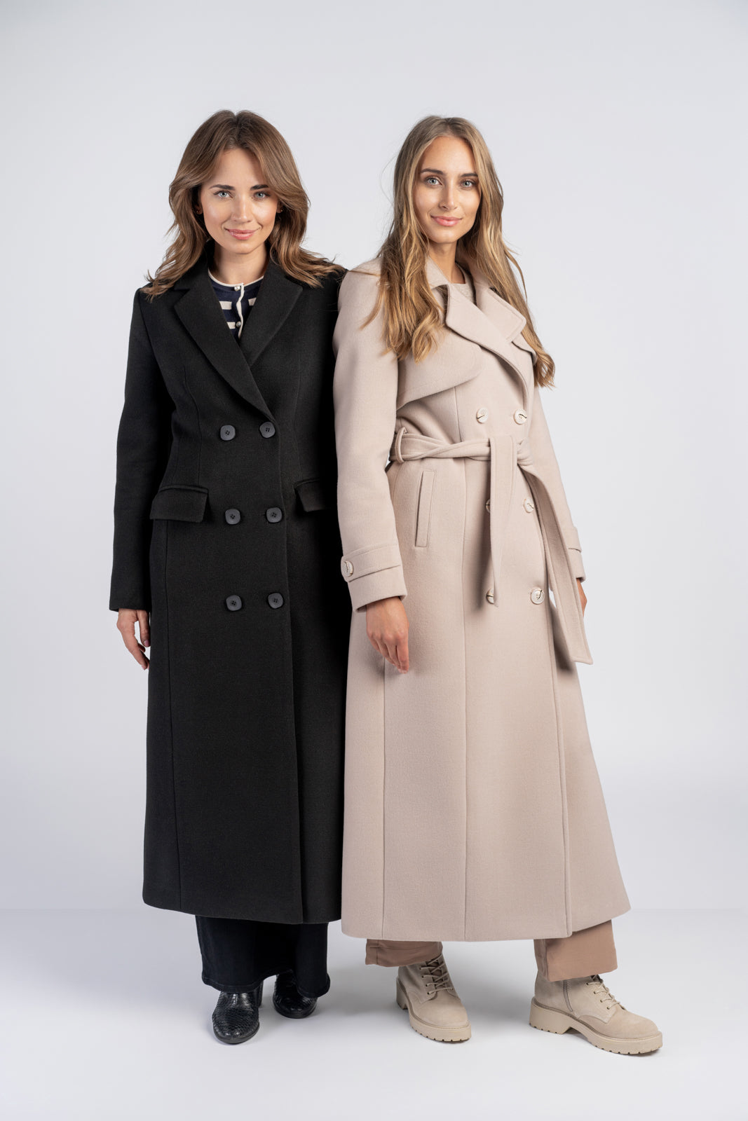 VIVIENNE black coat