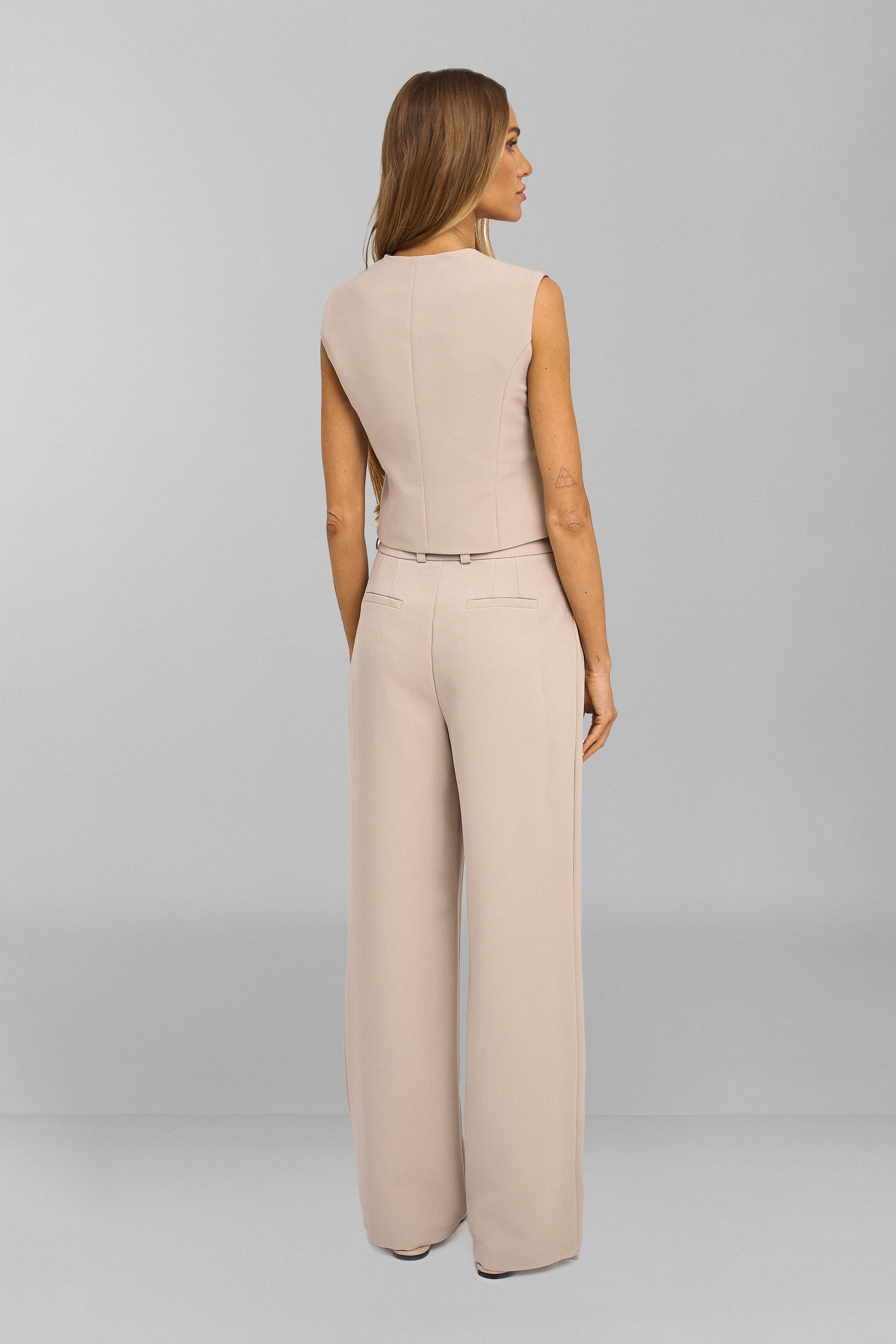 EWELINA latte trousers