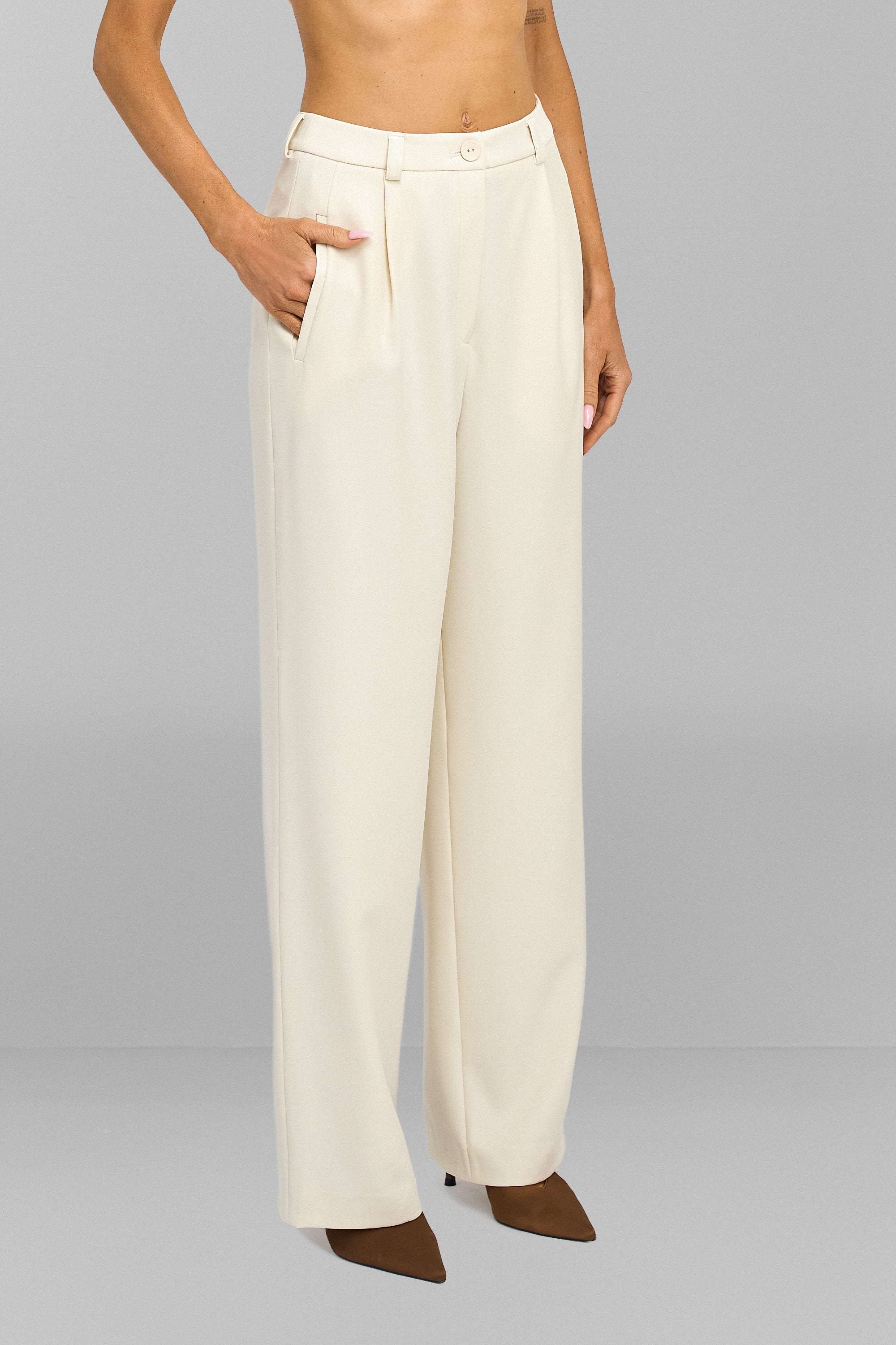 EWELINA cream trousers