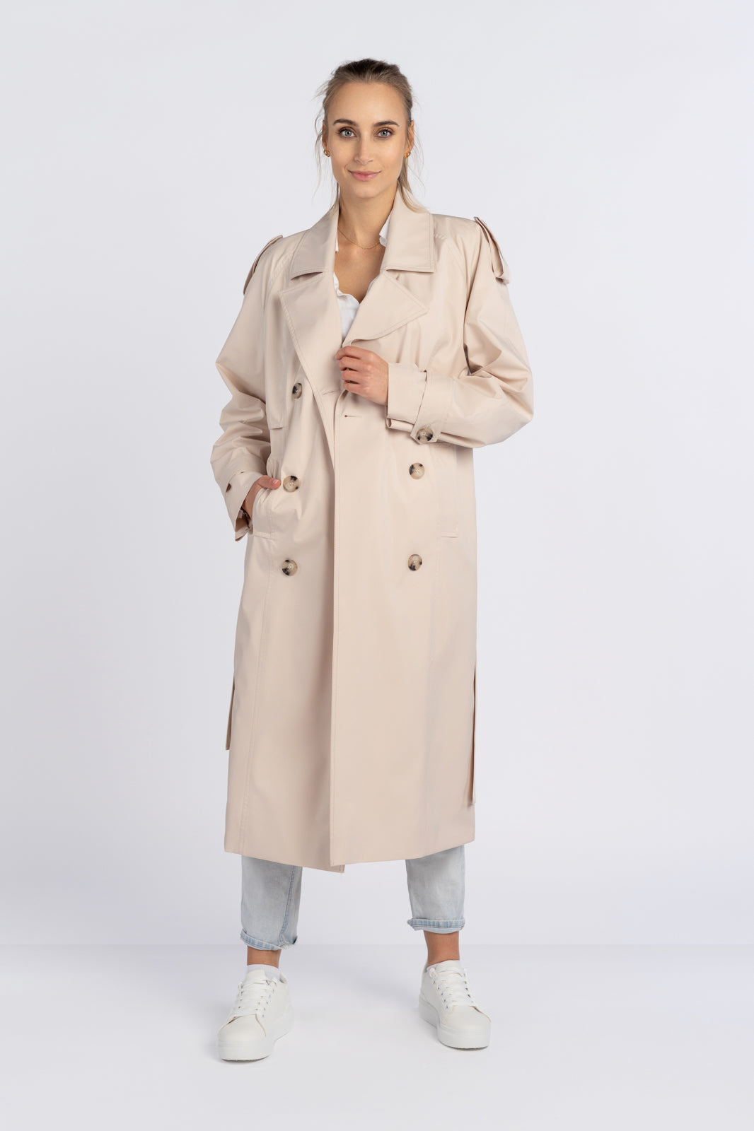 AMANDA beige trench coat