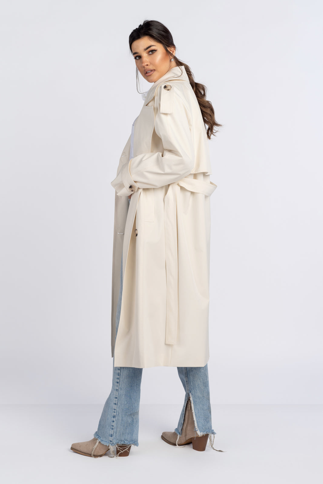 AMANDA ecru trench coat
