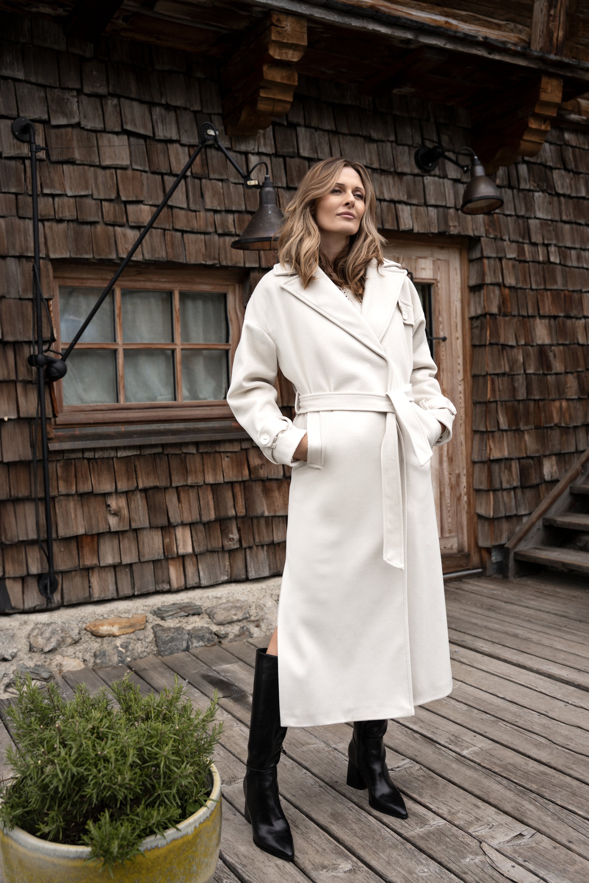 SALMA ecru coat