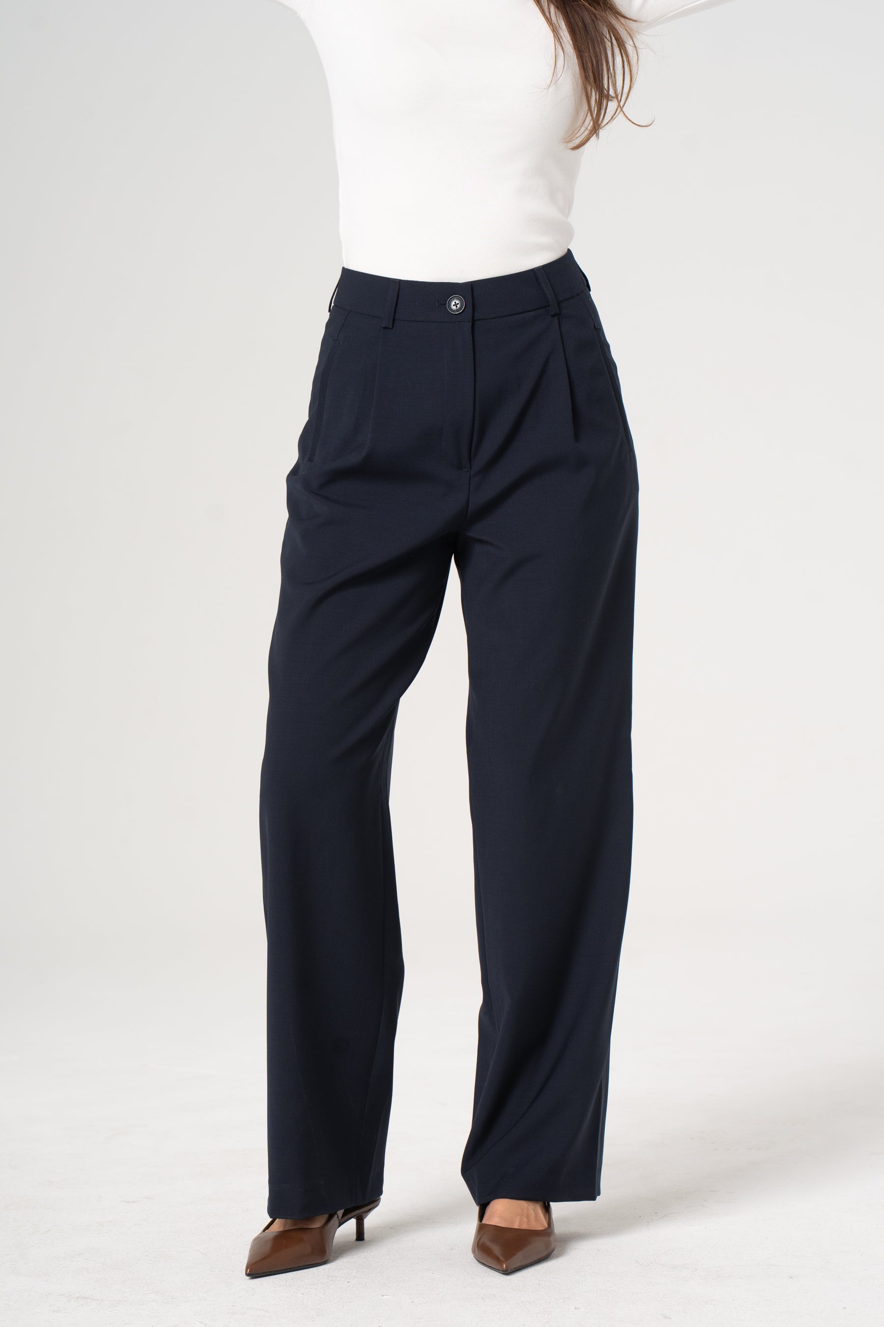 EWELINA navy wool trousers