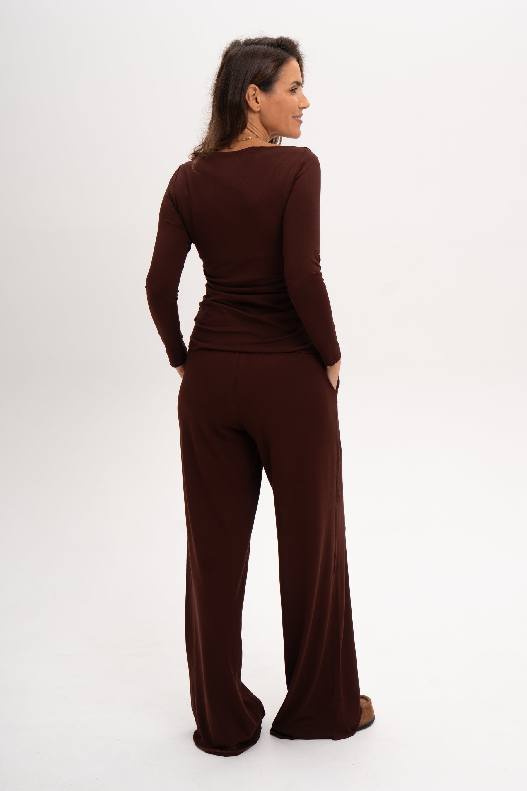 Olga short chocolate pants