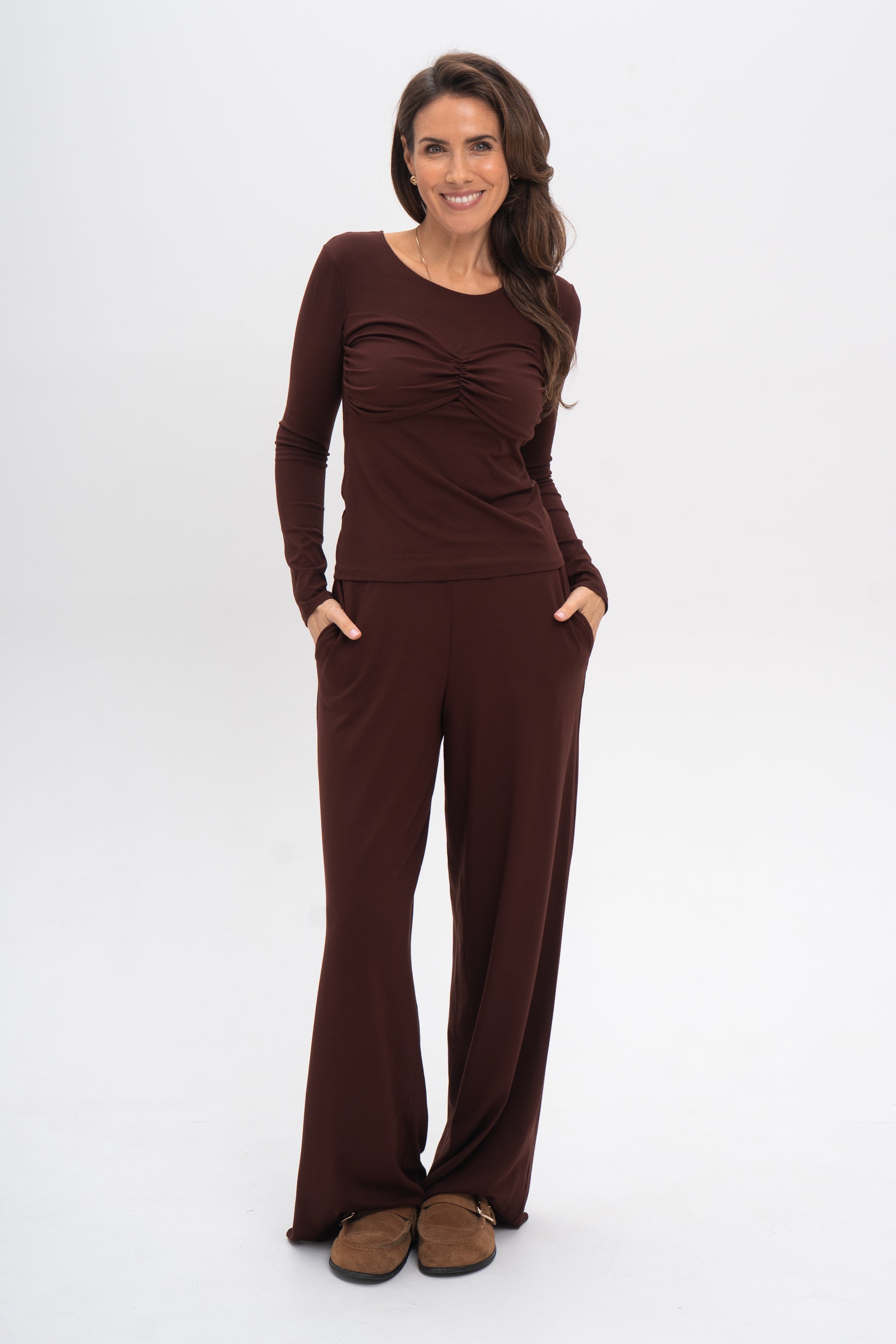 Olga long chocolate pants