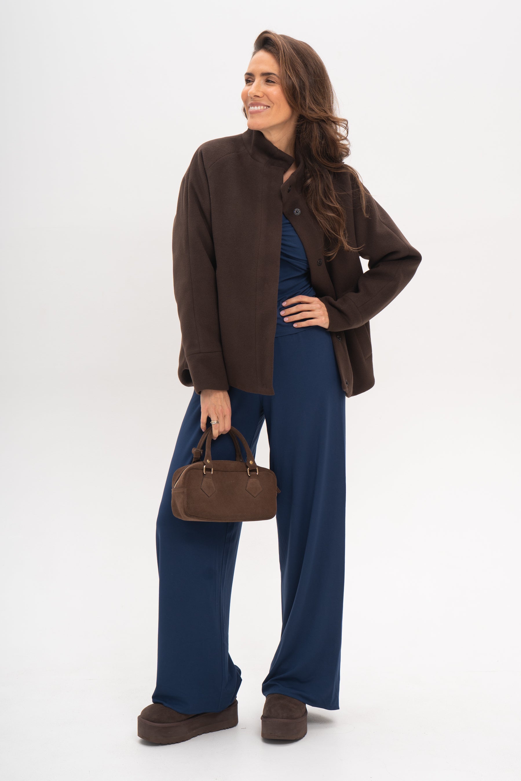 Olga short navy blue trousers