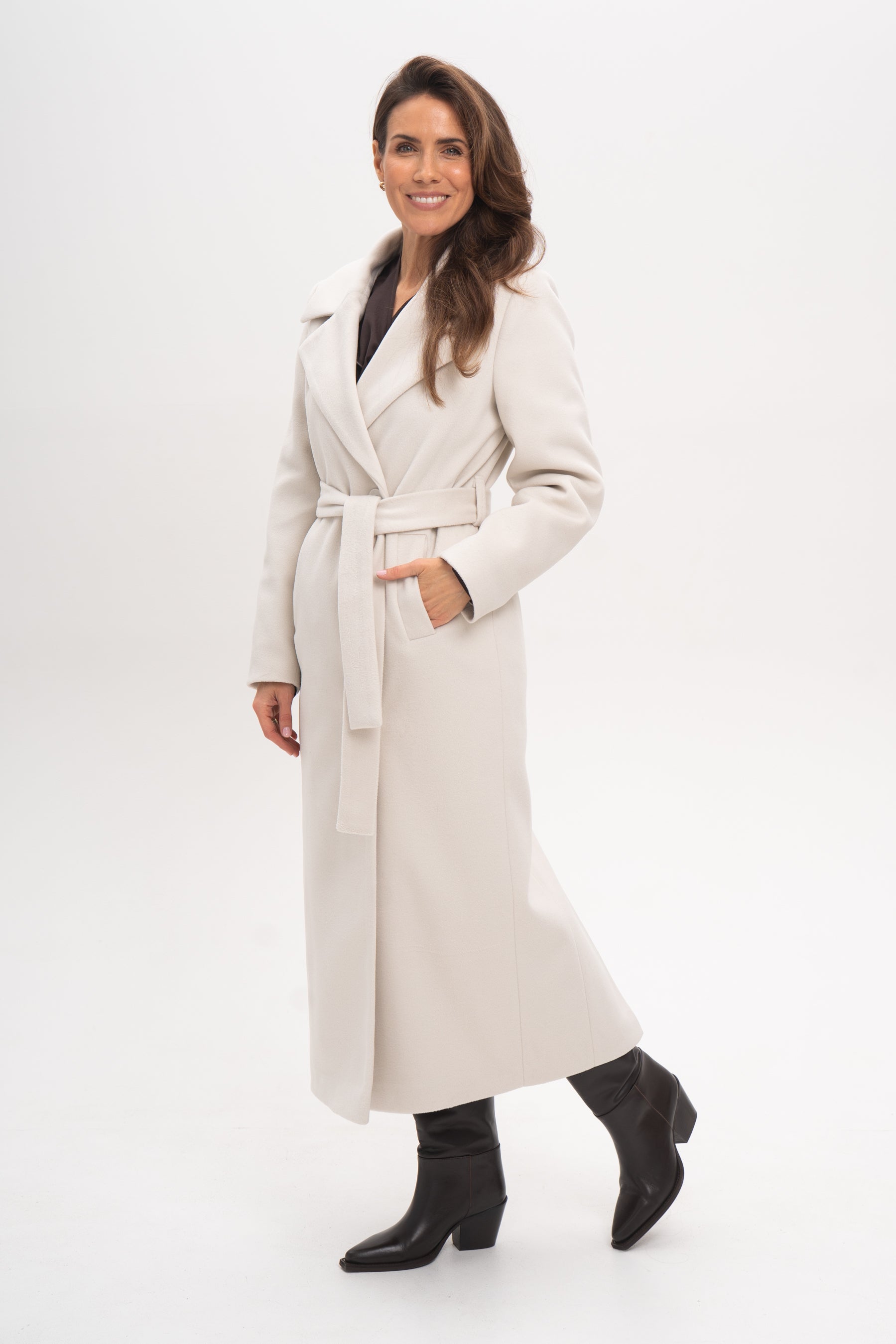 VERONA maxi ecru coat