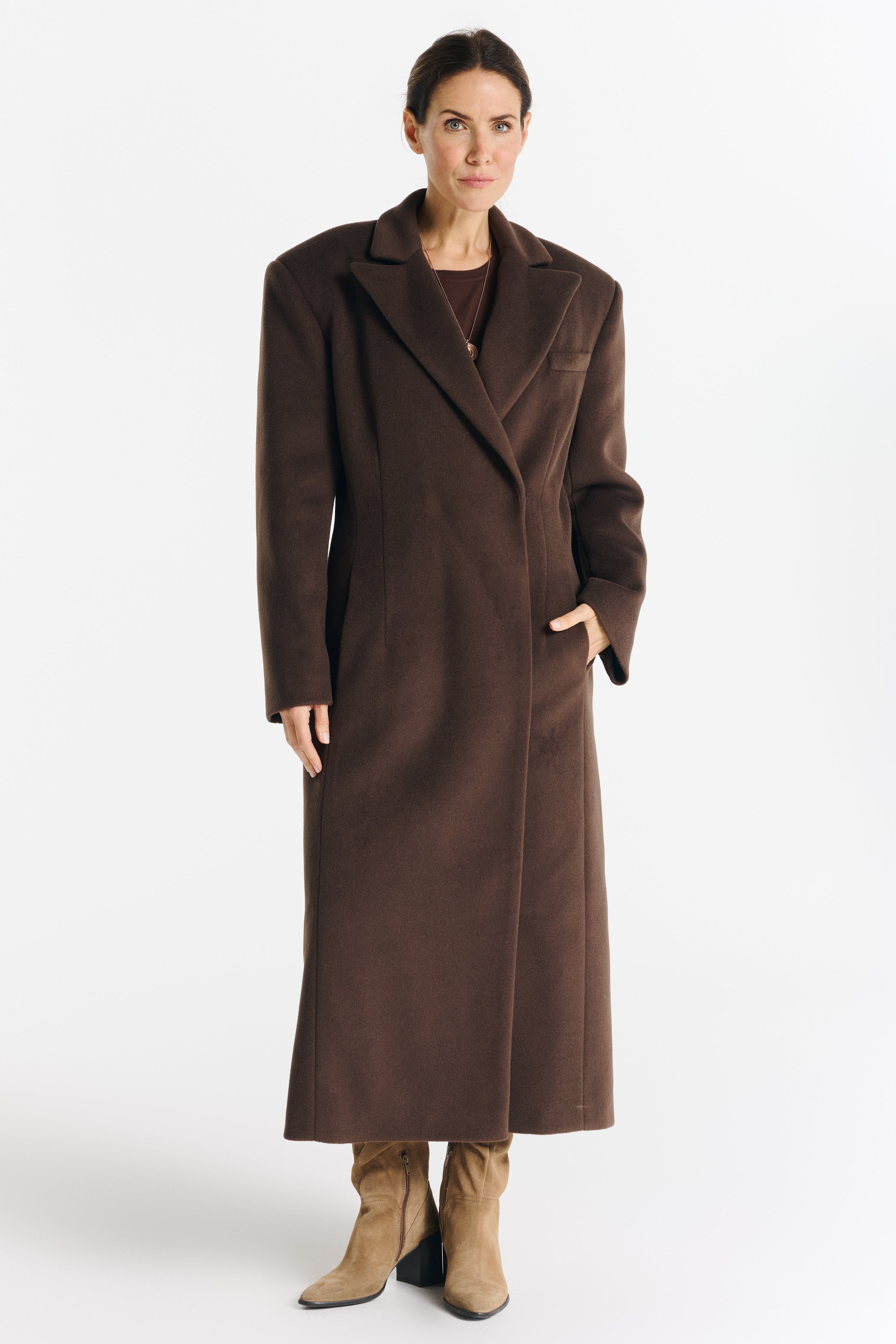 FRANKIE chocolate coat