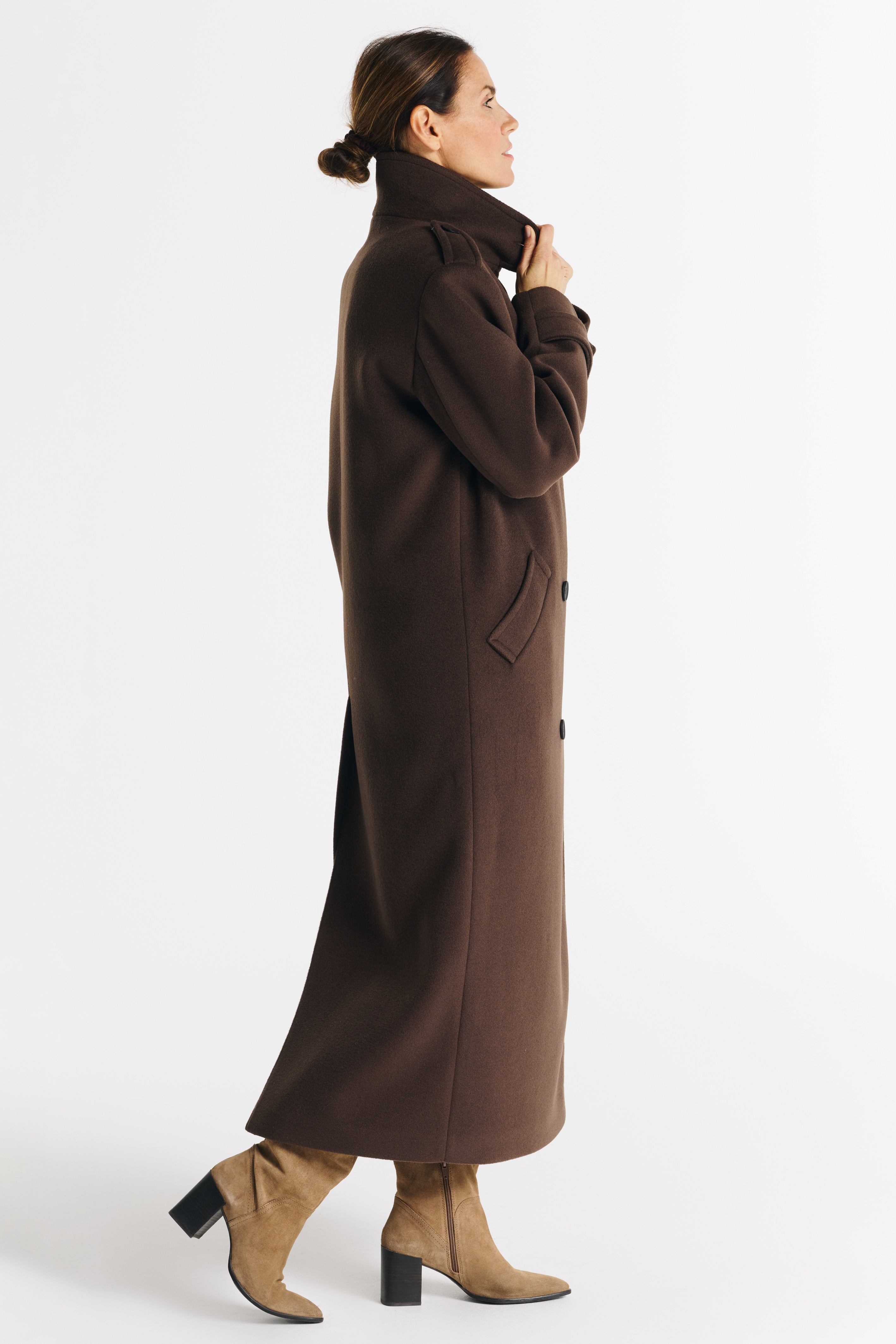 LIDIA chocolate coat
