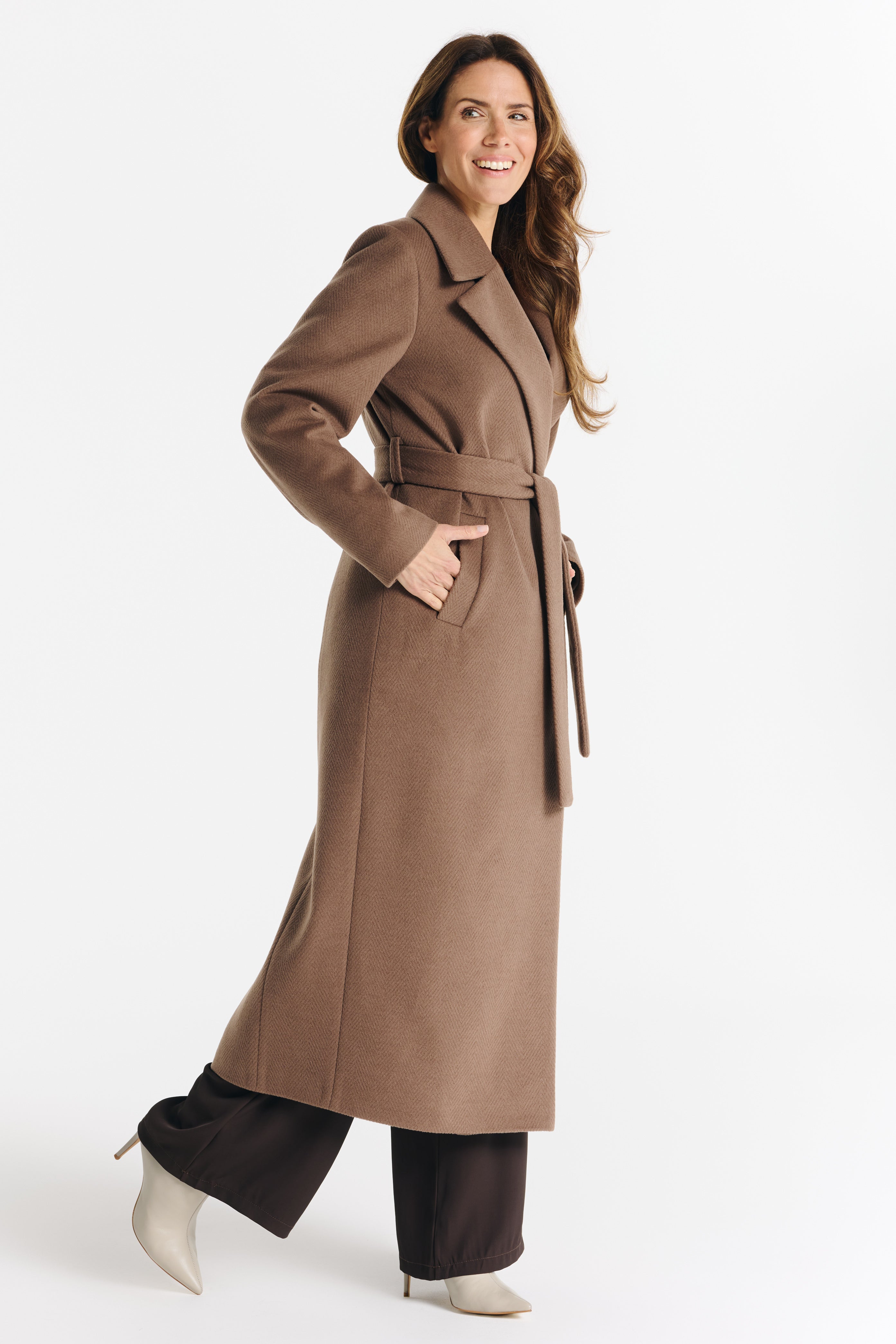 Verona maxi coat light chocolate herringbone - salme.pl