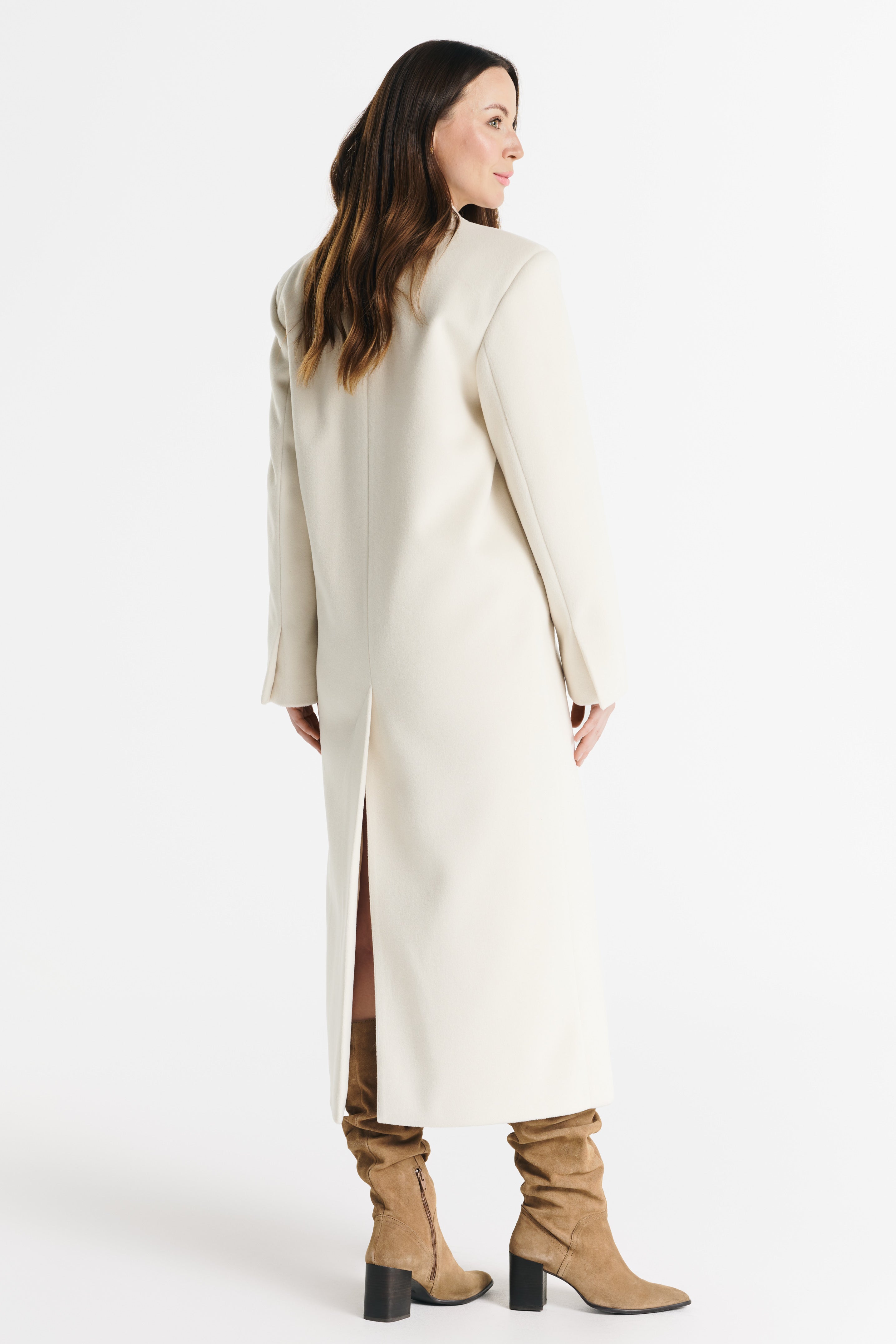 MAGDA ecru coat