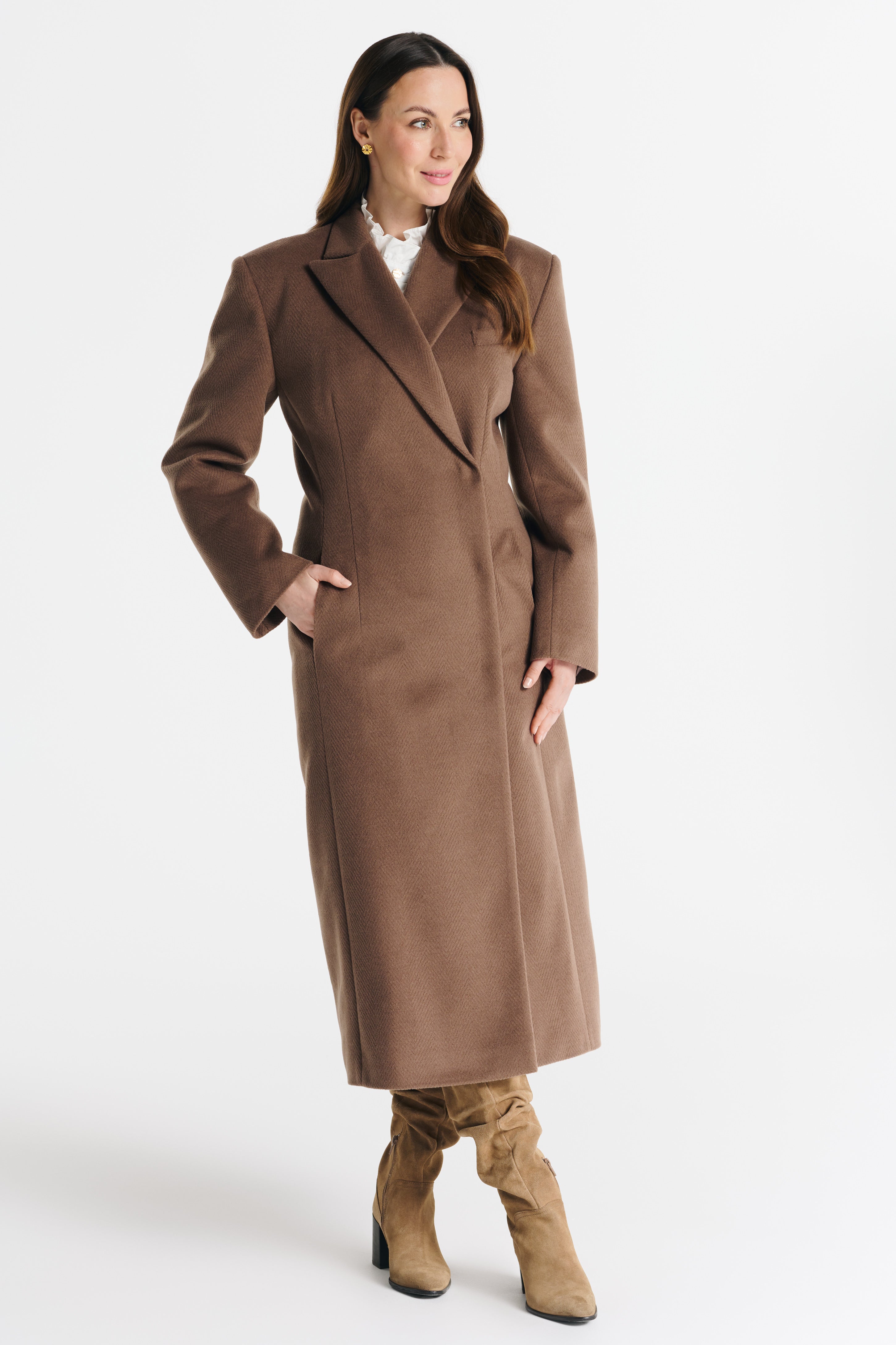 FRANKIE light chocolate herringbone coat