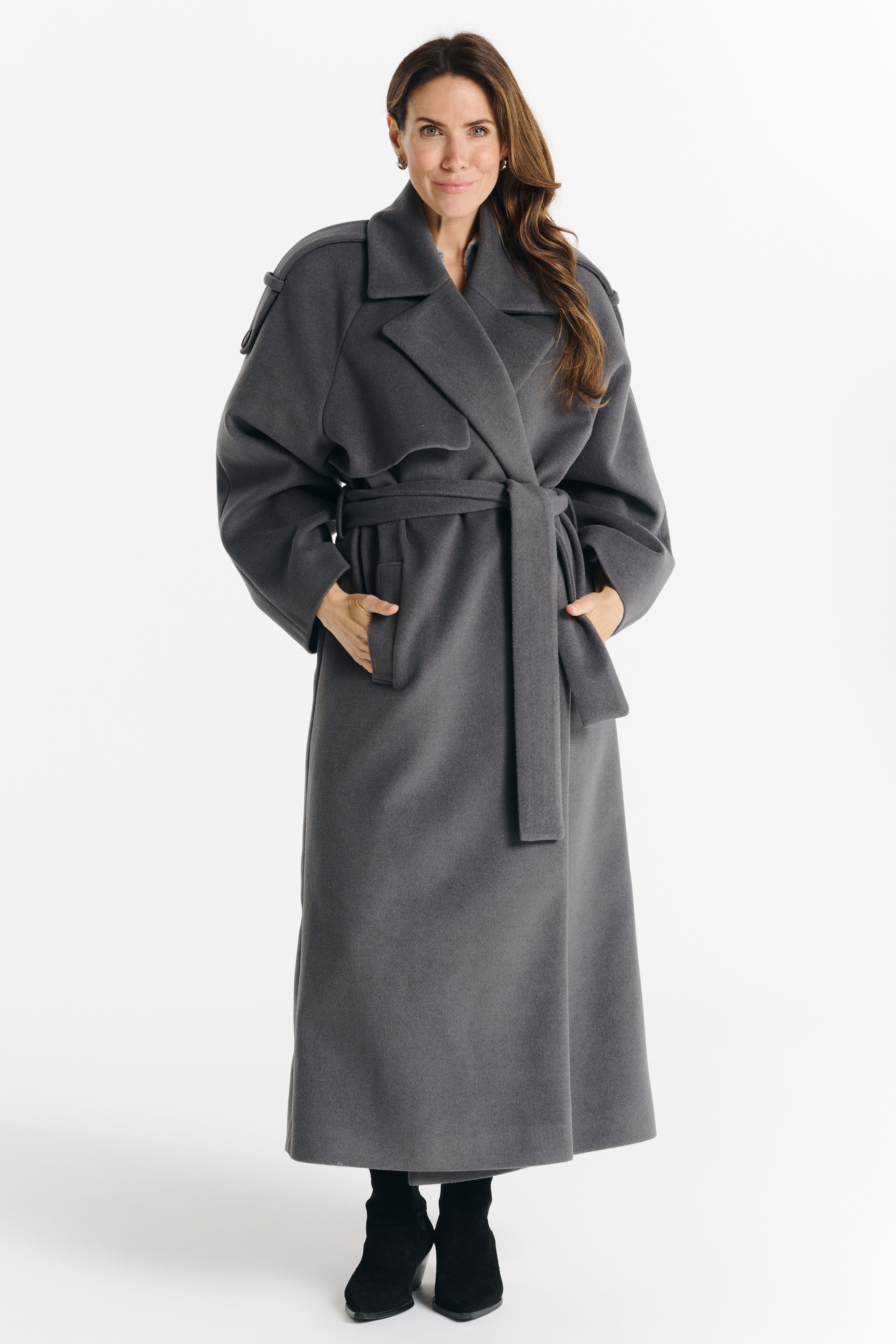 Aliana Chocolate Alpaca Coat - salme.pl