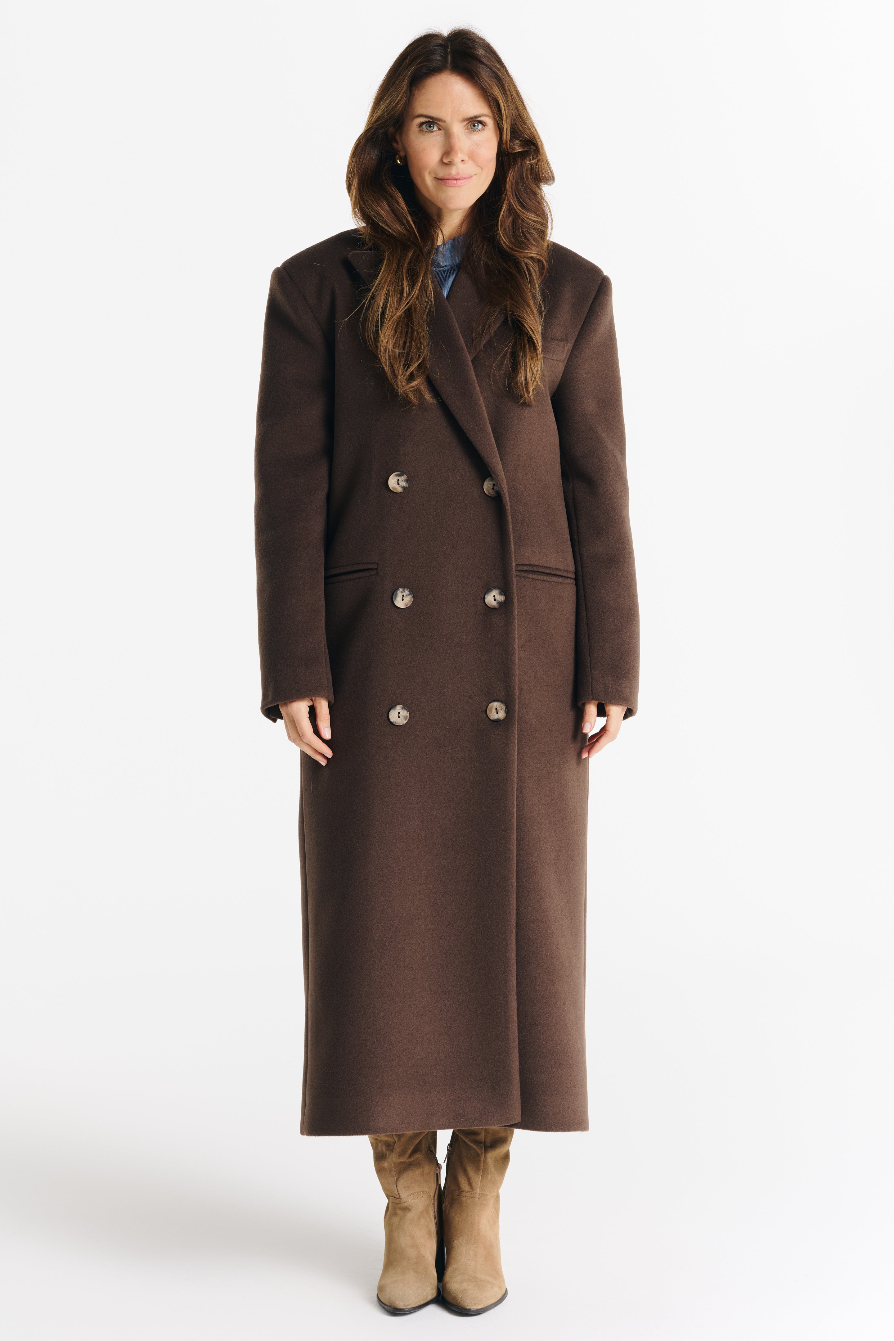 MAGDA chocolate coat