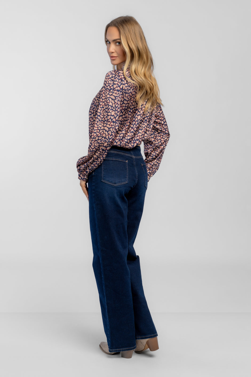 ARIA leopard blouse navy blue