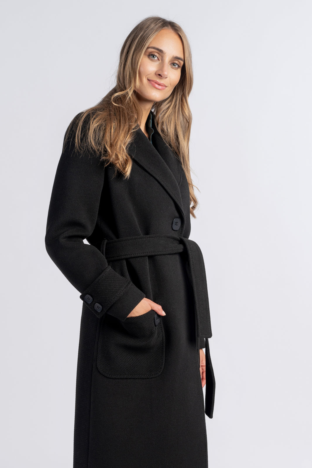 ESTERA coat black 