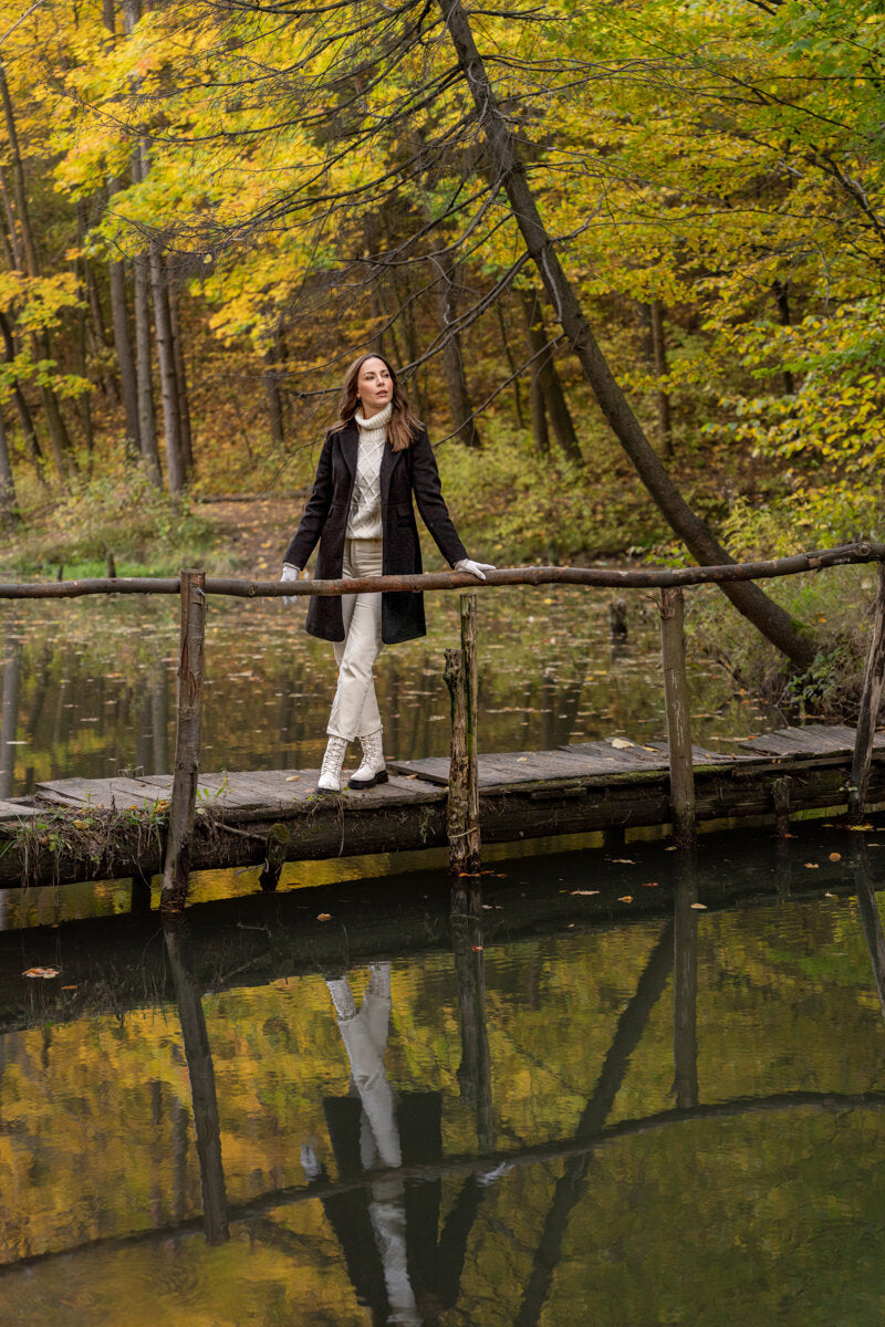 KORNELIA black alpaca coat