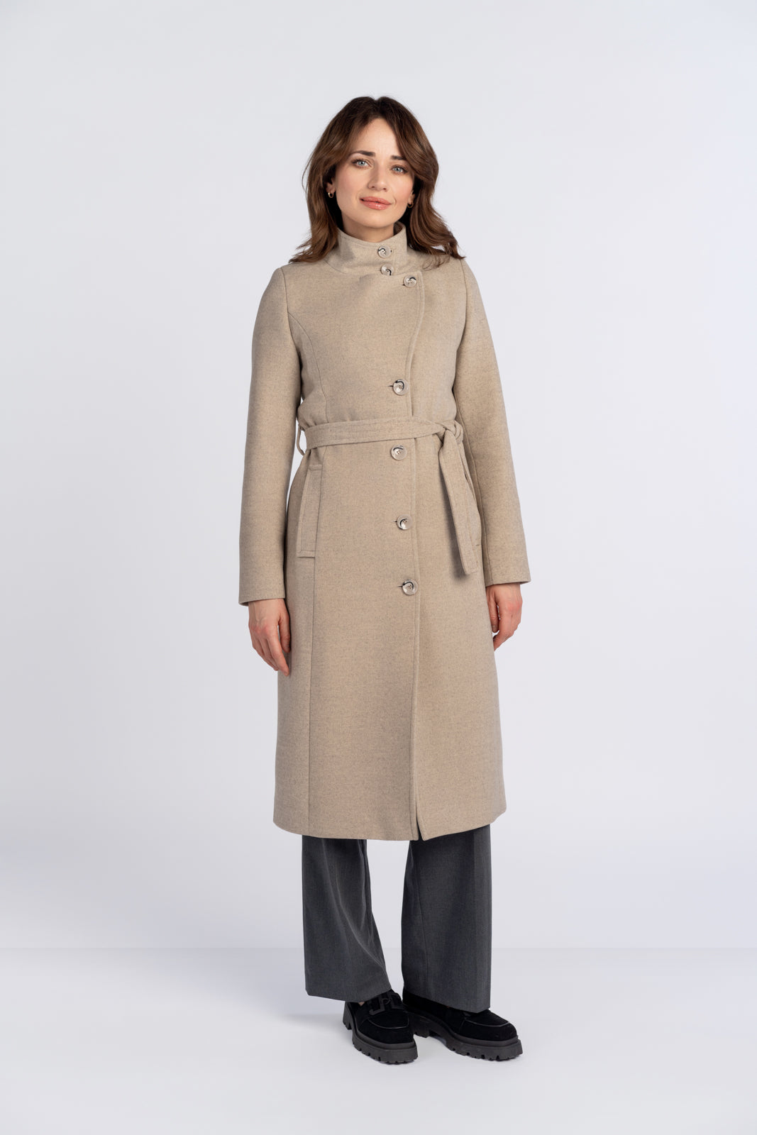 REGINA beige coat
