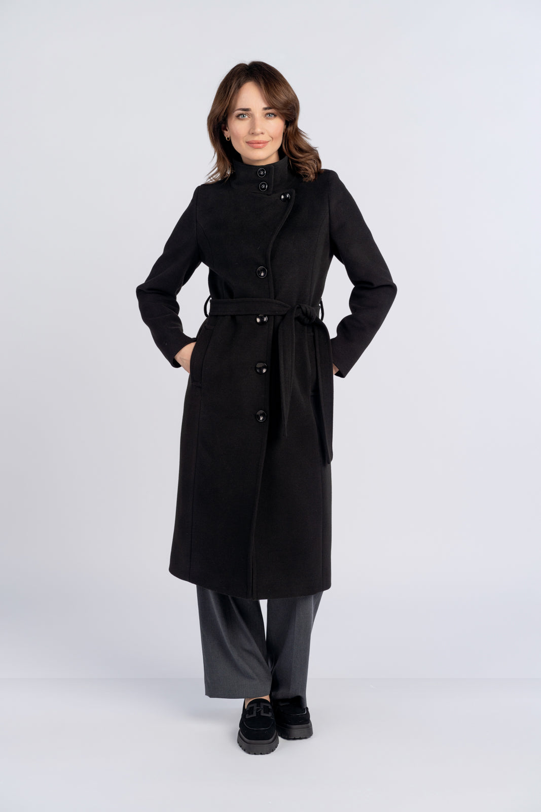 REGINA coat black