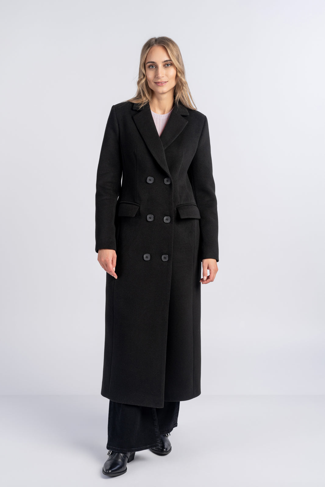 VIVIENNE black coat