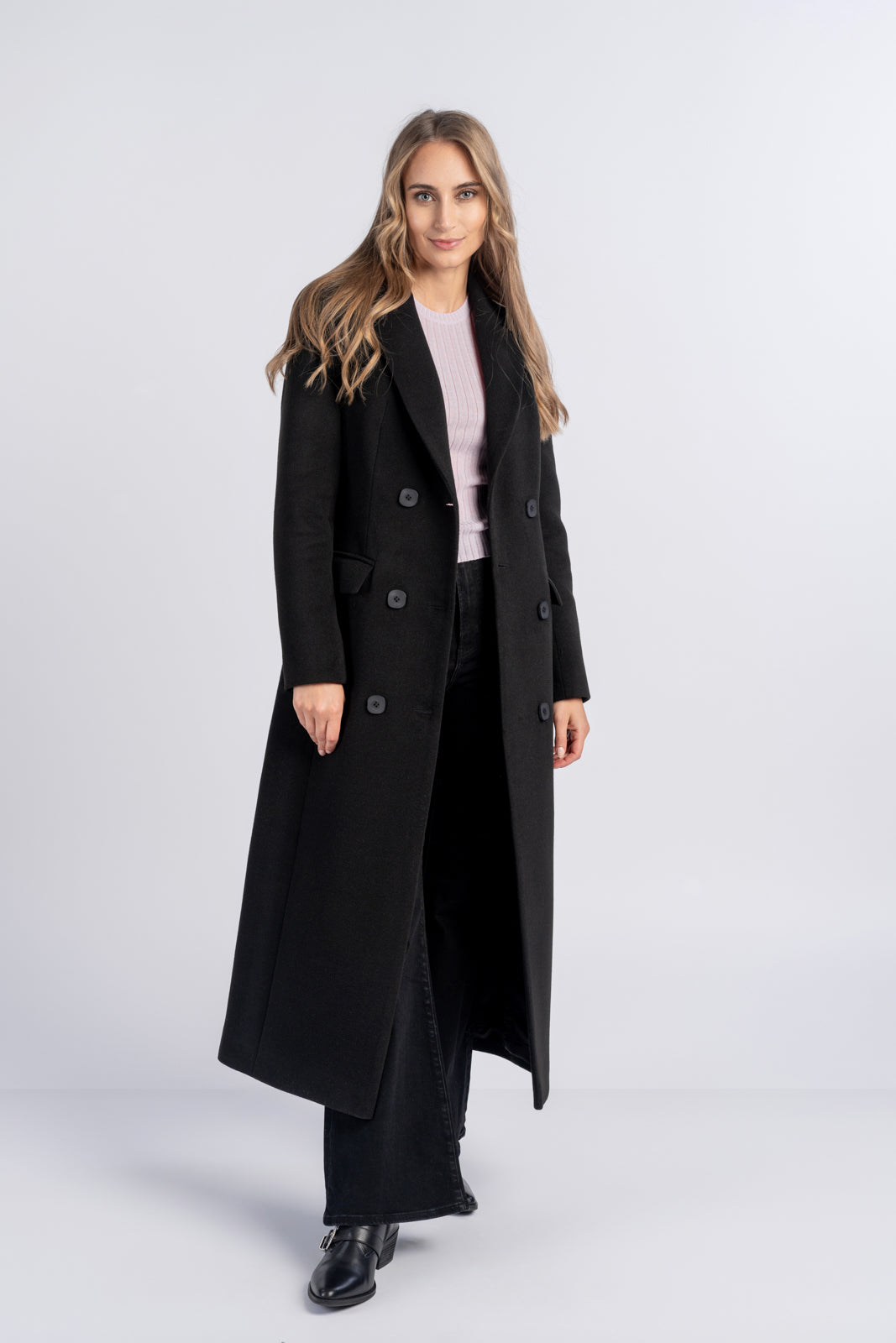 VIVIENNE black coat